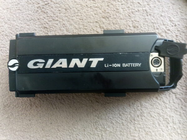 Giant fietsaccu reviseren  36V  8Ah  wordt  11Ah